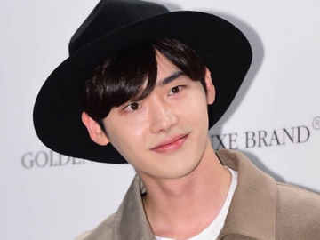 Lee Jong Suk Akhirnya Beri Kepastian Tanggal Fanmeeting, Kapan?