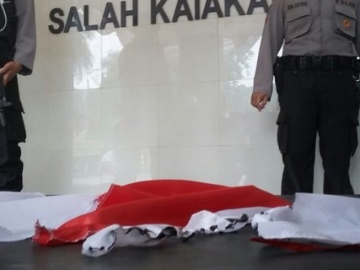 Heboh Kasus Pembakaran Umbul-Umbul Merah Putih, Polisi Lakukan Penyelidikan