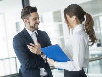 Begini 6 Trik Psikologi untuk Menarik Hati Orang Lain