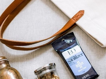 Buat Para Cewek, 7 Benda Ini Harus Ada di Tas Kamu Selain Dompet dan Handphone