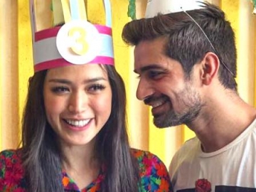 Vishal Singh Telanjang Dada, Jessica Iskandar Pamer Pose Sensual