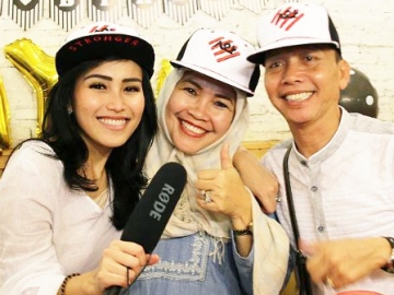 Pukul Kepala Suami, Ibu Ayu Ting Ting Panen Cibiran