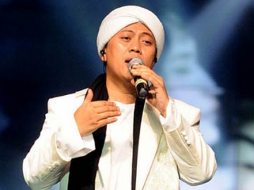 Heboh Isu Poligami, Wulan Mayasari Ternyata Sudah Tinggal Serumah dengan Opick?