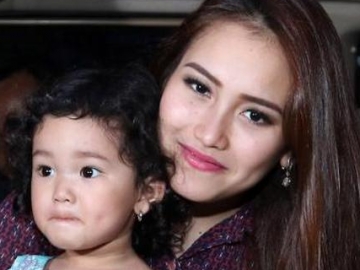 Mulai Tunjukkan Bakat Nyanyi, Bilqis Bakal Teruskan Kiprah Ayu Ting Ting di Musik Dangdut?