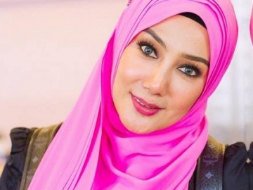 Erra Fazira Sang Ratu Kecantikan, Berikut Fakta Janda Engku Emran Calon Suami Laudya Cynthia Bella