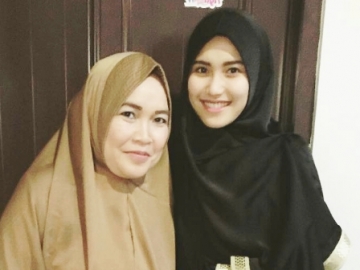 Ketahuan Unggah Instagram Story Pakai Akun Anaknya, Ibu Ayu Ting Ting Sengaja? 