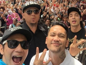 Target Pecahkan Rekor, Pemain 'Warkop DKI Reborn' Promosi 5 Kota dalam Sehari