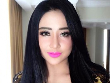 'Diserang' Fans Fanatik Ayu Ting Ting, Jawaban Dewi Persik Bikin 'Makjleb'