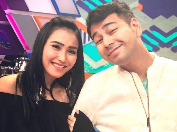 Ayu Ting Ting Mesra Bareng Aktor India Ini, Raffi Ahmad Cemburu?
