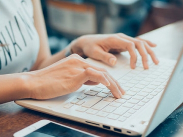 4 Cara Menghasilkan Uang dari Tulisan