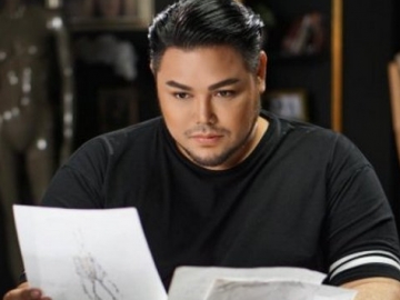 Dikira Prewedding, Ternyata Ivan Gunawan Lakukan Pemotretan 'Mesra' Untuk Ini