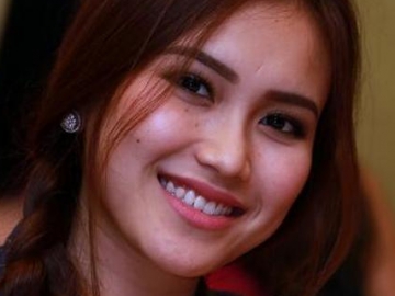 Ayu Ting Ting Unggah Foto Hamil, Netizen: Nikah Dulu Baru Kode
