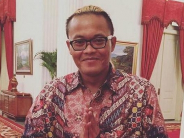 'Ikut' Jejak Raffi Ahmad Pamer Mobil Sport Mewah, Sule Juga Diingatkan Soal Pajak