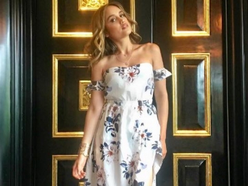 Joget India di Acara Ini, Cinta Laura Diminta 'Turun Panggung'?