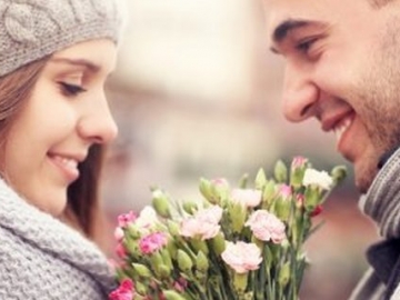 Ingin Anniversary Hubunganmu dan Pasangan Jadi Berkesan? Contek 5 Ide Ini