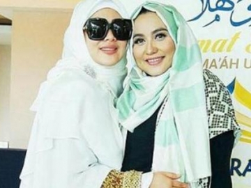 Ditanya Soal Bibir Berlian Anniesa Bos First Travel, Syahrini Malah Sinis?