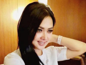 Syahrini Pakai Jam Mewah Ini, Netter Syok Berat Lihat Harganya