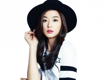 Tetap Kerja Meski Tengah Berbadan Dua, Kaki Ramping Jun Ji Hyun Buat Netter Iri