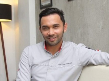 Jadi Korban Penipuan Modus Telepon Rumah, Teuku Zacky Kehilangan Rp 10 Juta