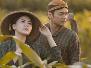 FOTO: Menikah dengan Adat Jawa, Vicky Shu Lakukan Pemotretan Prewedding Bertema Unik