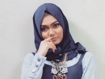 Tanggapi Cibiran Haters, Rina Nose: Unfollow Saya dan Temukan Kehidupan Lebih Baik
