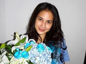 Pakai Baju 'Sobek', Pevita Pearce Buat Netter Heboh