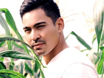 Akui Tak Jomblo, Robby Purba Pacari Ayu Ting Ting?