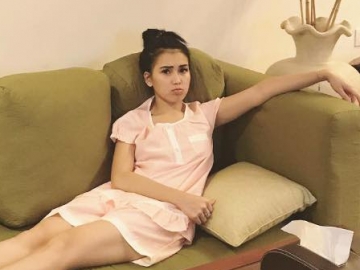 Ayu Ting Ting Pakai Dress Harga Jutaan, Netter: KW Mungkin