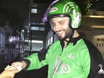 Anton Minta Beri Donasi Jika Ingin Wawancara, Ini Kata Pihak Go-Jek Soal Ojek Bule