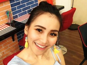 Bakal Bisnis Kue Kekinian, Ayu Ting Ting Malah Diprotes Lagi