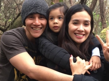 FOTO: So Sweet! Marsha Timothy Temani Vino G. Bastian Syuting Film 'Wiro Sableng 212'