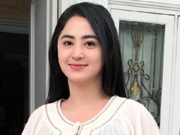 Diminta Jalin Hubungan dengan Aktor India, Dewi Persik Malah Sindir Saiful Jamil?