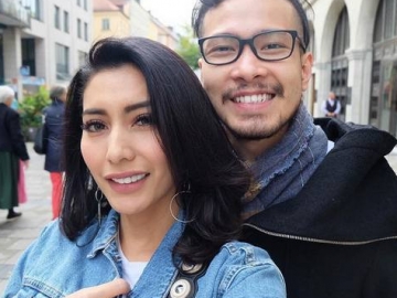 FOTO: Serunya Bulan Madu Tyas Mirasih & Raiden Soedjono, Tur Keliling Eropa Berdua