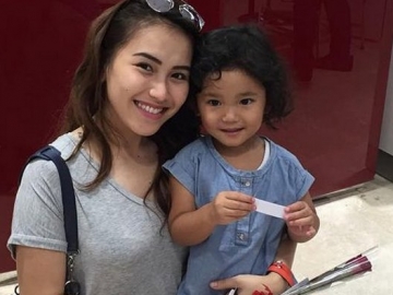 Libur Sekolah, Ayu Ting Ting Tak Izinkan Putrinya Belajar