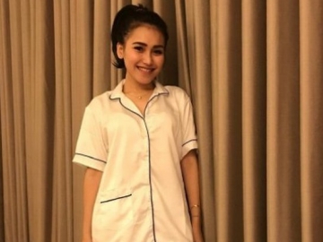 Gara-Gara Leher Penuh Tanda Merah Ini, Netter Curigai Ayu Ting Ting