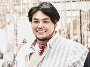 Pamer 'Badan Berotot', Kolor Ivan Gunawan Bikin Gagal Fokus