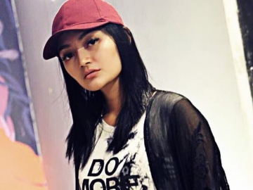 'Teman Spesial' Siti Badriah Menikah, Netter: Jagain Jodoh Orang