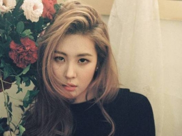 Sunmi Pamer Kaki Jenjang di 'KMF 2017', Netter Malah Tidak Suka? 