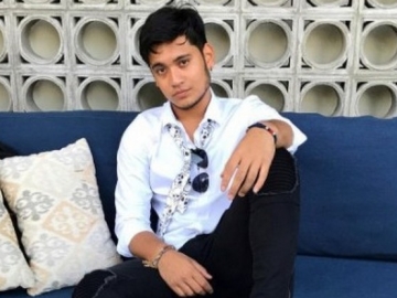 Pamer Foto Masa Kecil, Wajah Ibu Giorgino Abraham Buat Heboh Netter