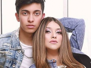 Bak Kekasih, 6 Potret 'Kemesraan' Sarah Azhari & Albany Ray Ini Buat Netter Terpesona