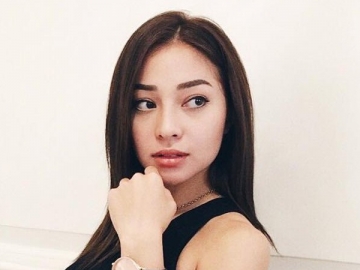 Bawa Kabar Baik Untuk Sahabat, Nikita Willy Dilamar Kekasih?