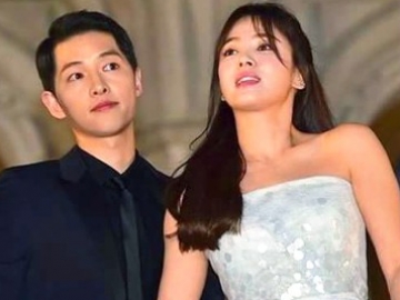 Ock Joo Hyun Pose Kocak Bareng Song-Song Couple, Fans Girang