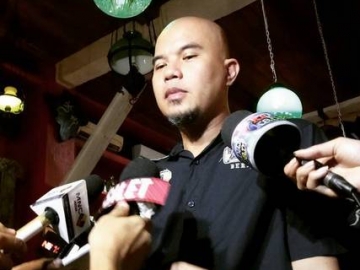 Kunjungi El, Ahmad Dhani Bakal Bawa Keluarga Liburan ke Inggris