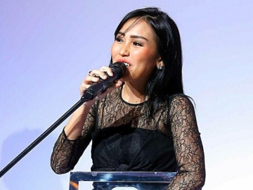 Ayu Ting Ting Pakai Tas Mewah Harga Rp 55 Jutaan, Netter: Asli Apa KW?