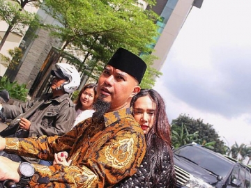  Unggah Ini, Mulan Jameela Ungkap 'Keburukan' Ahmad Dhani?
