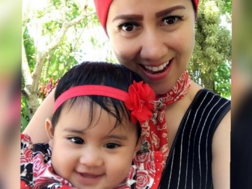 Putri Angkat Venna Melinda Dikirimi Surat dari 'Bunda', Seperti Apa Isinya?