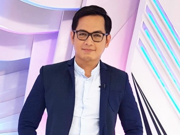 Hangout Bareng, Lekuk Tubuh 'Calon' Tommy Kurniawan Jadi Sorotan