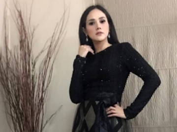 Tampil Cantik Mirip Asmirandah, Alis Mulan Jameela Bikin Salah Fokus