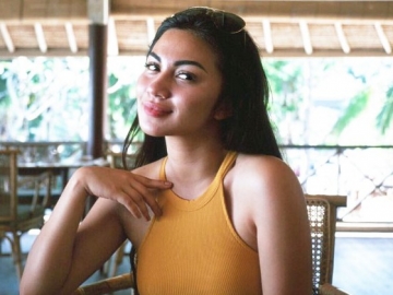 Pose Sensual Begini, Ariel Tatum Bikin Netter Geger