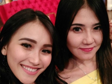Kerap Dibandingkan dan Disebut Saingan dengan Via Vallen, Ayu Ting Ting Akui Lelah